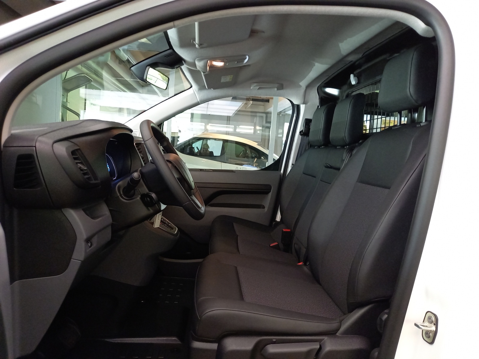 Peugeot e-Expert Kaw. Standard 50 kWh Premium