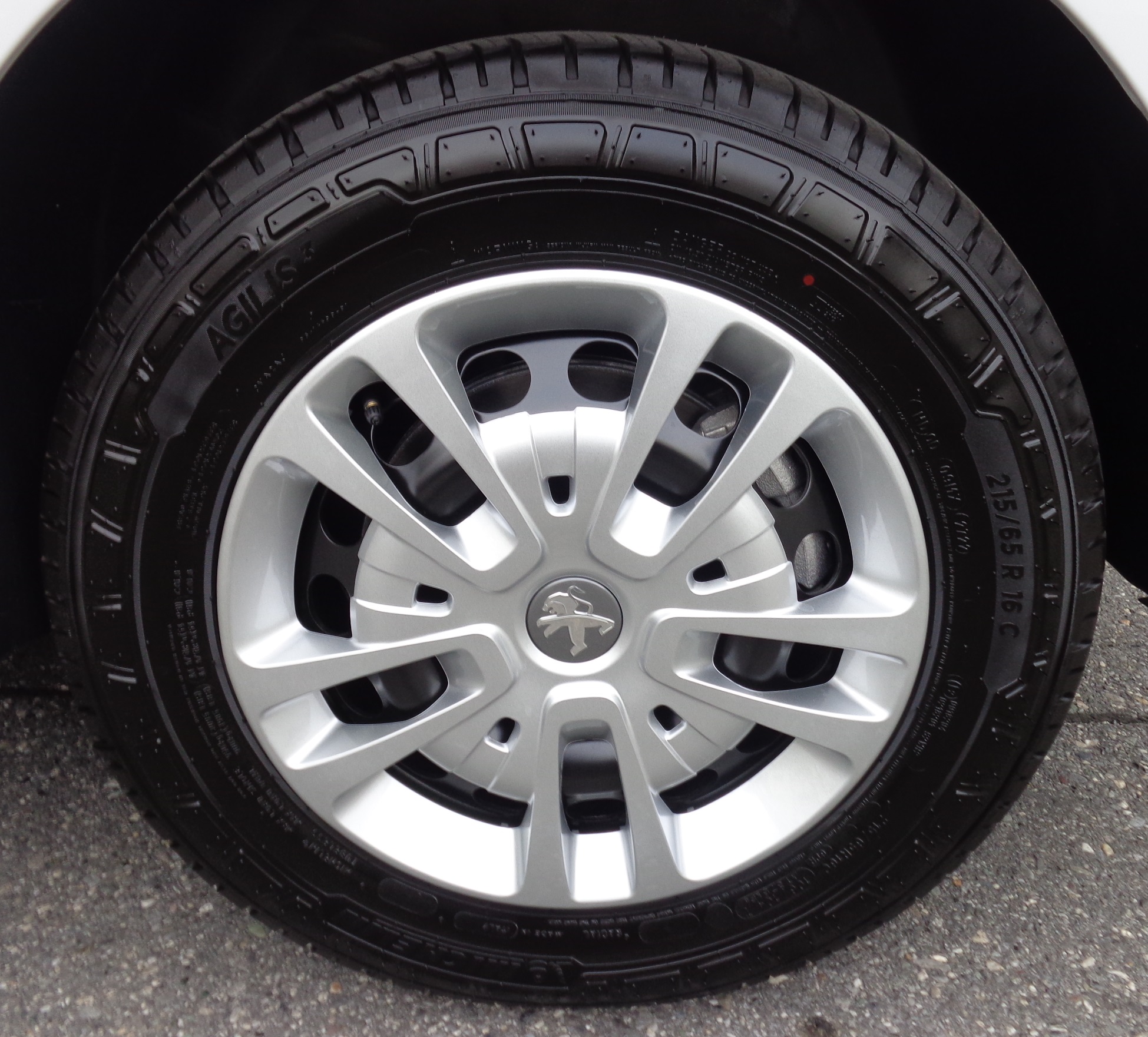 Peugeot e-Expert Kaw. Standard 75 kWh Premium